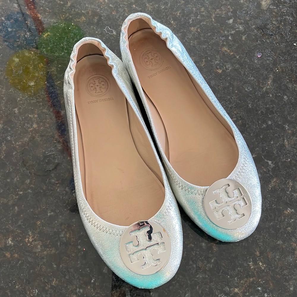 Tory Burch Silver Crinkle Leather Ballet Flats 8.5